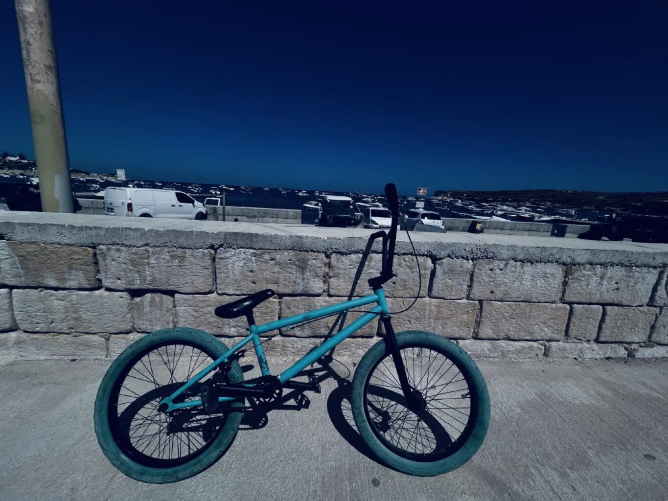 LIMITED EDITION BMX