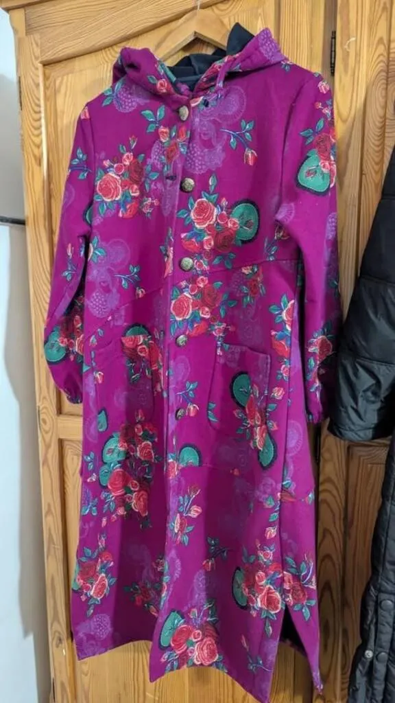 Asian Style Embroidered Female Warm Jacket Pre-Loved🏮🐉🐼🥢🥠
