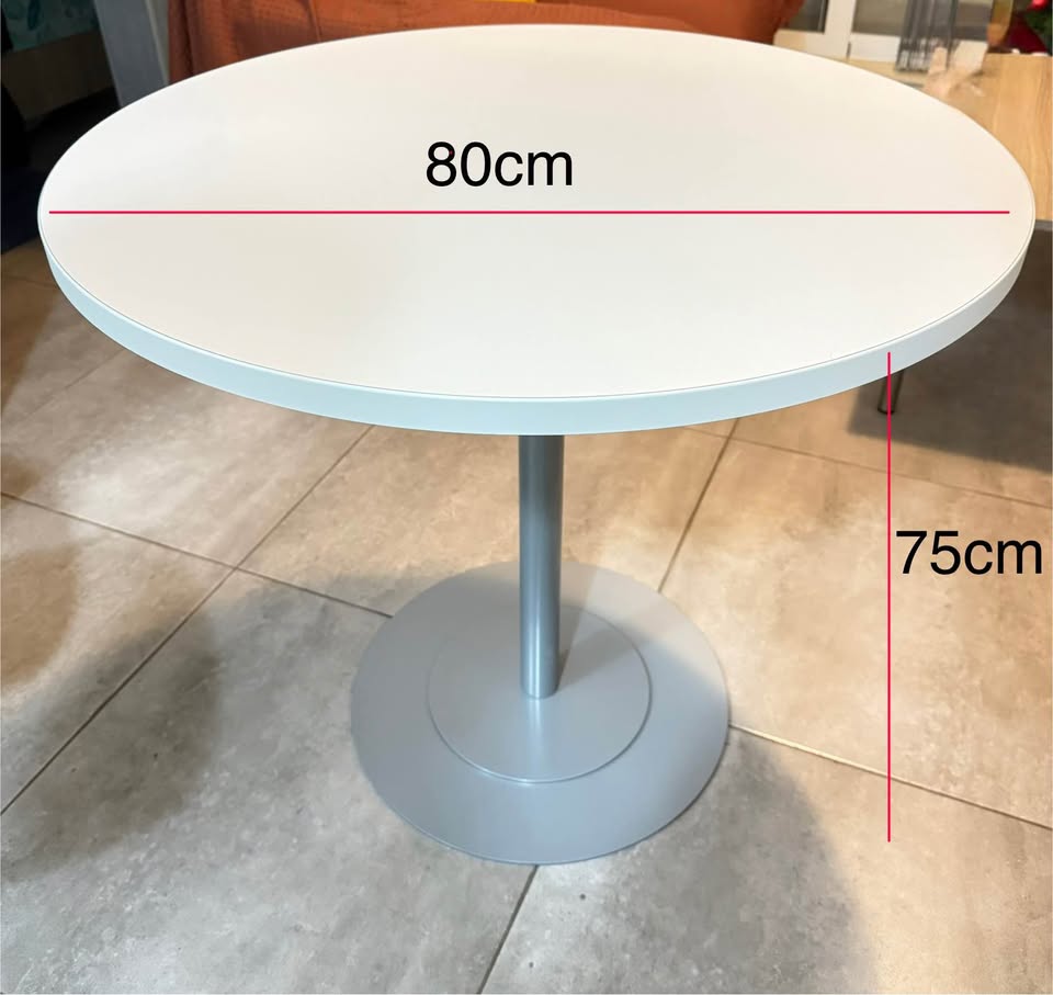Round White Dining / Café Table